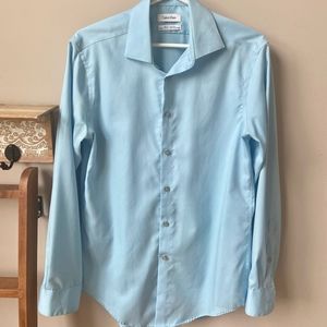 Calvin Klein slim fit dress shirt M